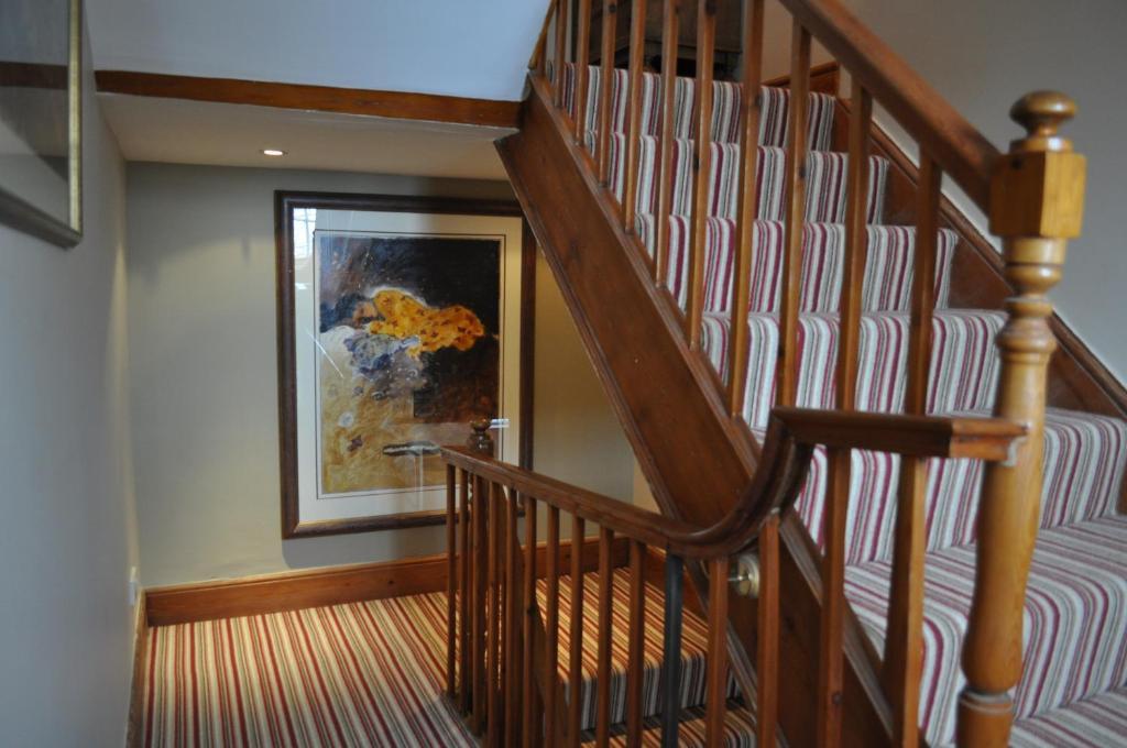 Old Ivy House Bed & Breakfast นานีทัน ภายนอก รูปภาพ